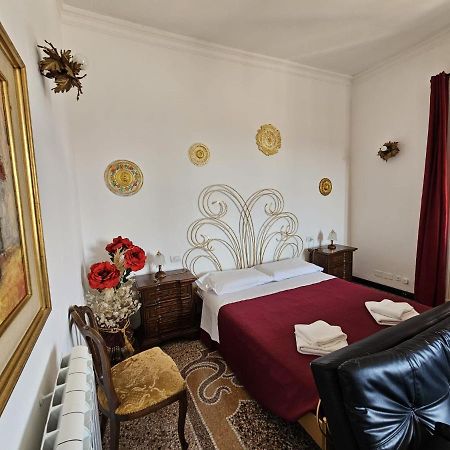 Antiche Memorie-Eleganza E Confort In Centro Citta Janov Exteriér fotografie
